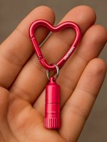 Mini LED with Heart Carabiner - red &ndash; with printed price &euro; 7,99