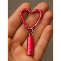 Mini LED with Heart Carabiner - red &ndash; with printed price &euro; 7,99